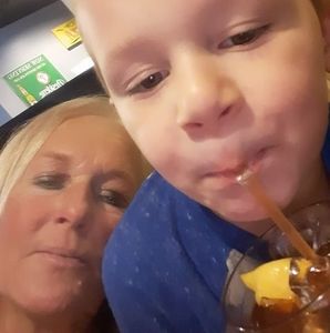 Meet your Posher, Phyllis